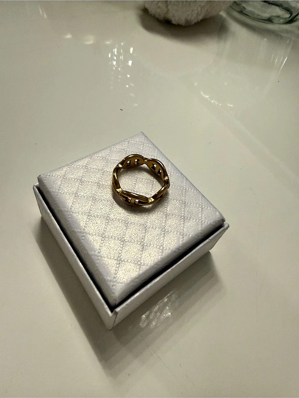 Gold Chain Ring Like New